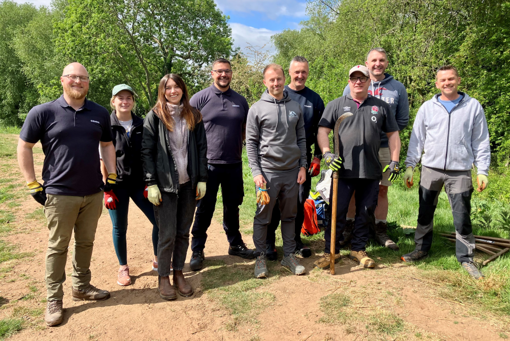 Siemens Mobility Limited volunteers  out on task with TCV
